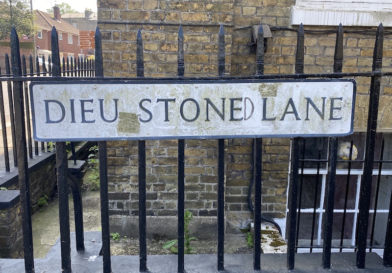 Dieu Stone Lane sign